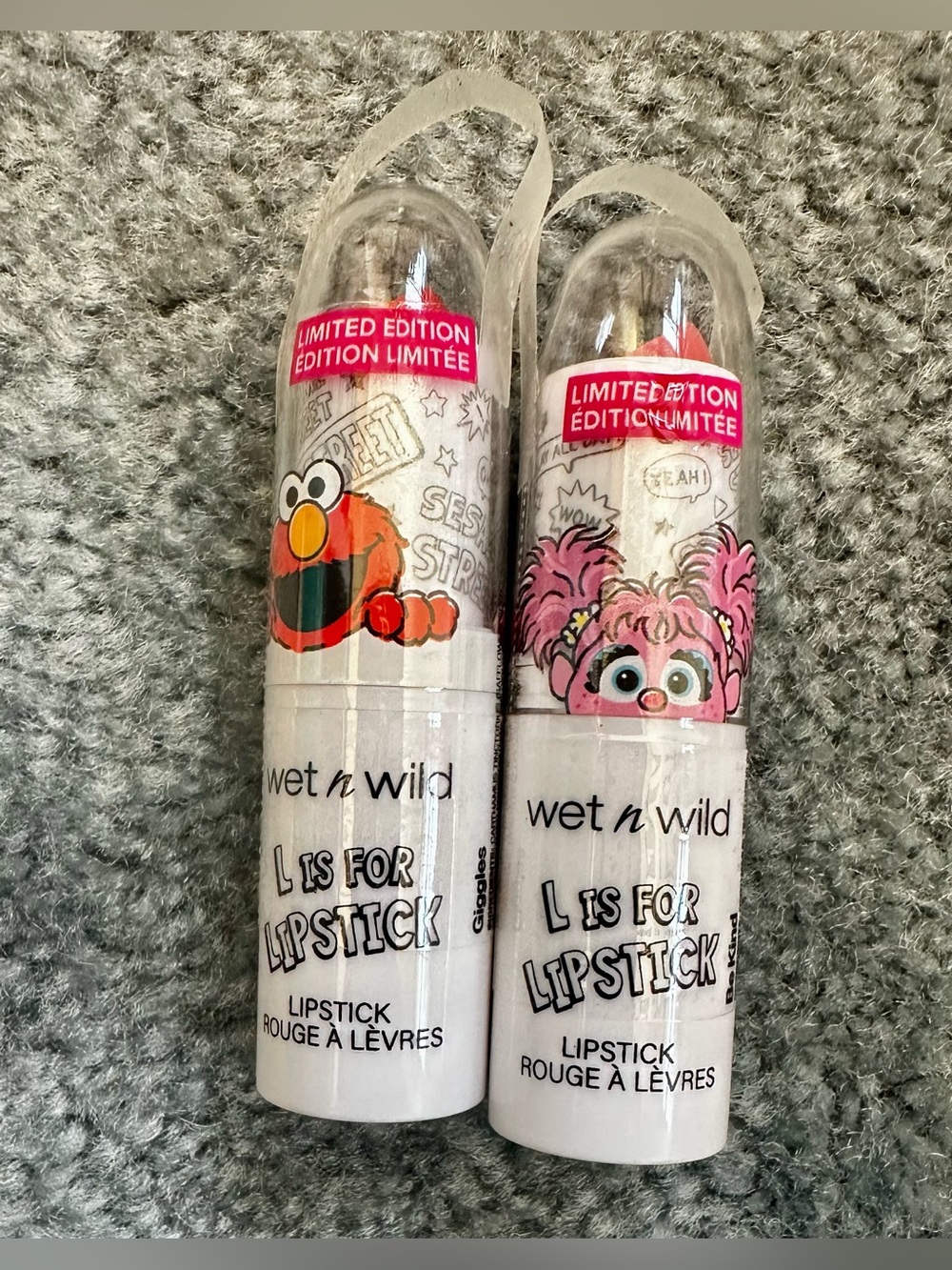 wet n wild L Is For Lipstick Limited Edition - Elmo Red & Abby Pink